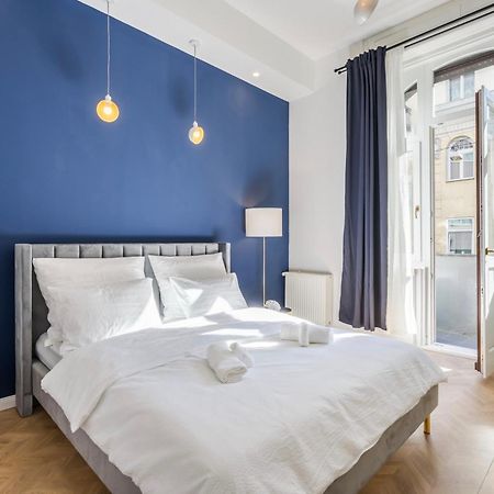 D58 - Grand Boulevard Royal Apartment - Best Location By Bqa Budapest Exteriör bild