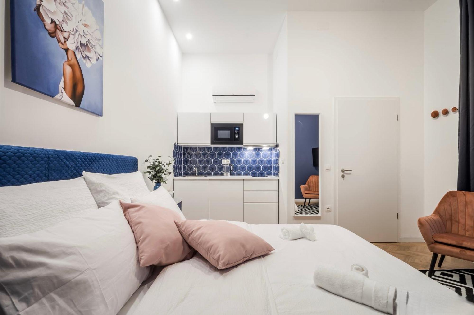 D58 - Grand Boulevard Royal Apartment - Best Location By Bqa Budapest Exteriör bild